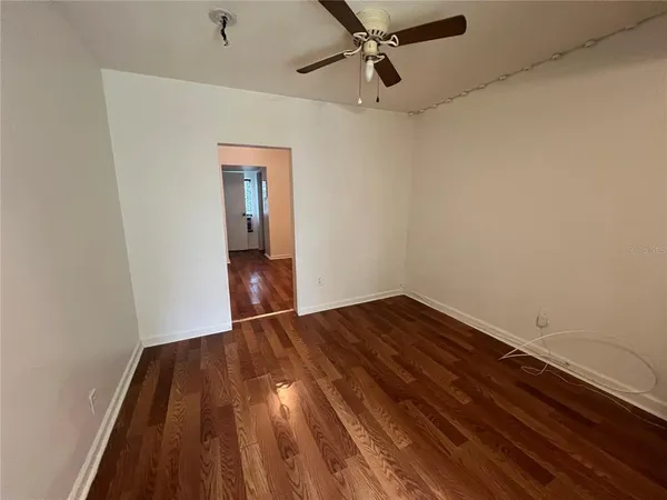 $1,050 | 2725 53rd Avenue North, St. Petersburg, FL 33714