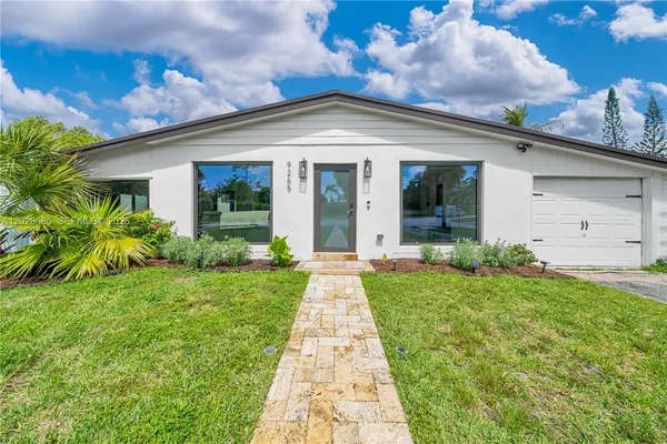 $635,000 | 9265 Martinique Drive, Cutler Bay, FL 33189