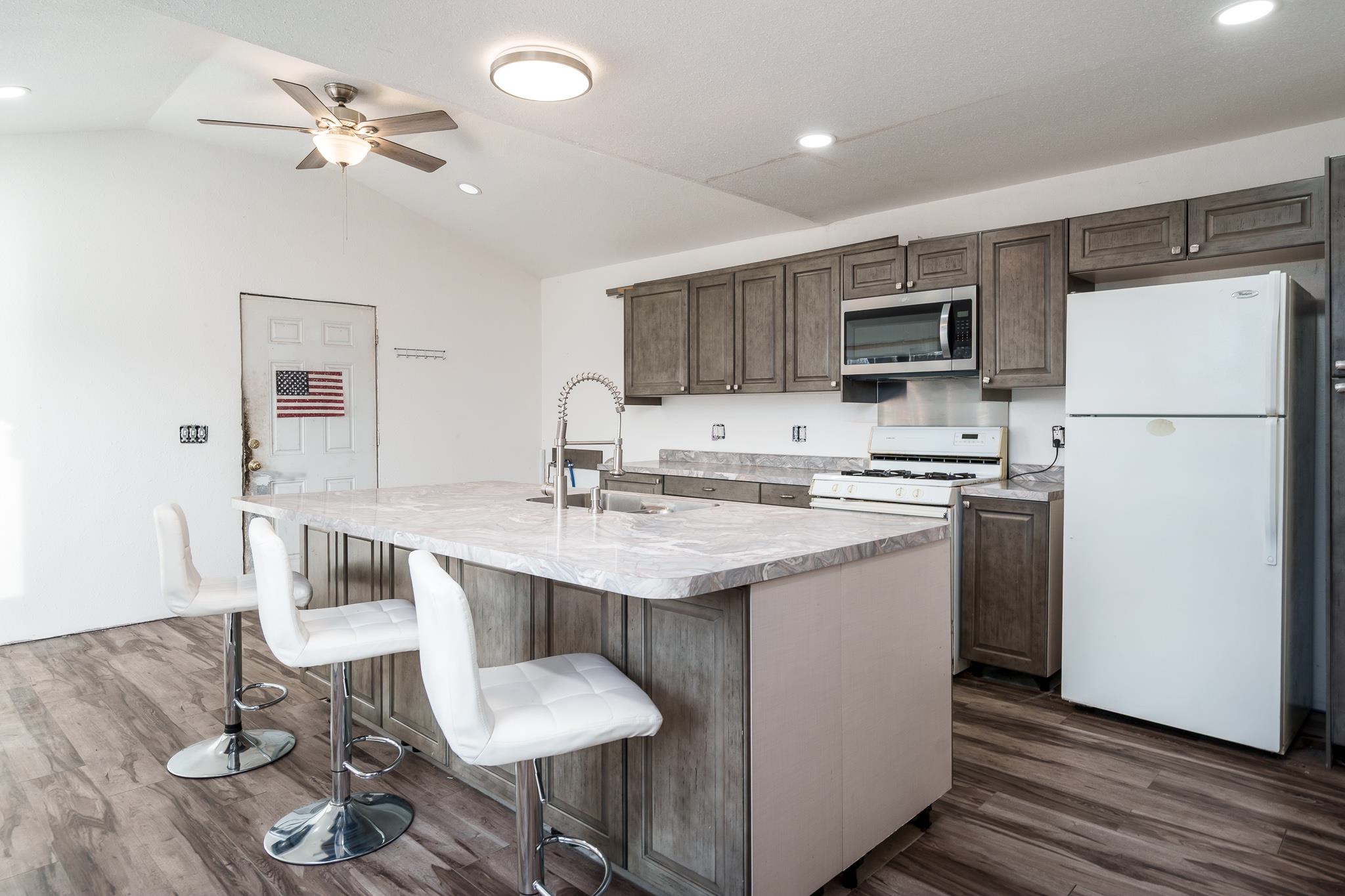 1123 Portland Avenue Beloit, WI 53511 - Photo 8 of 20