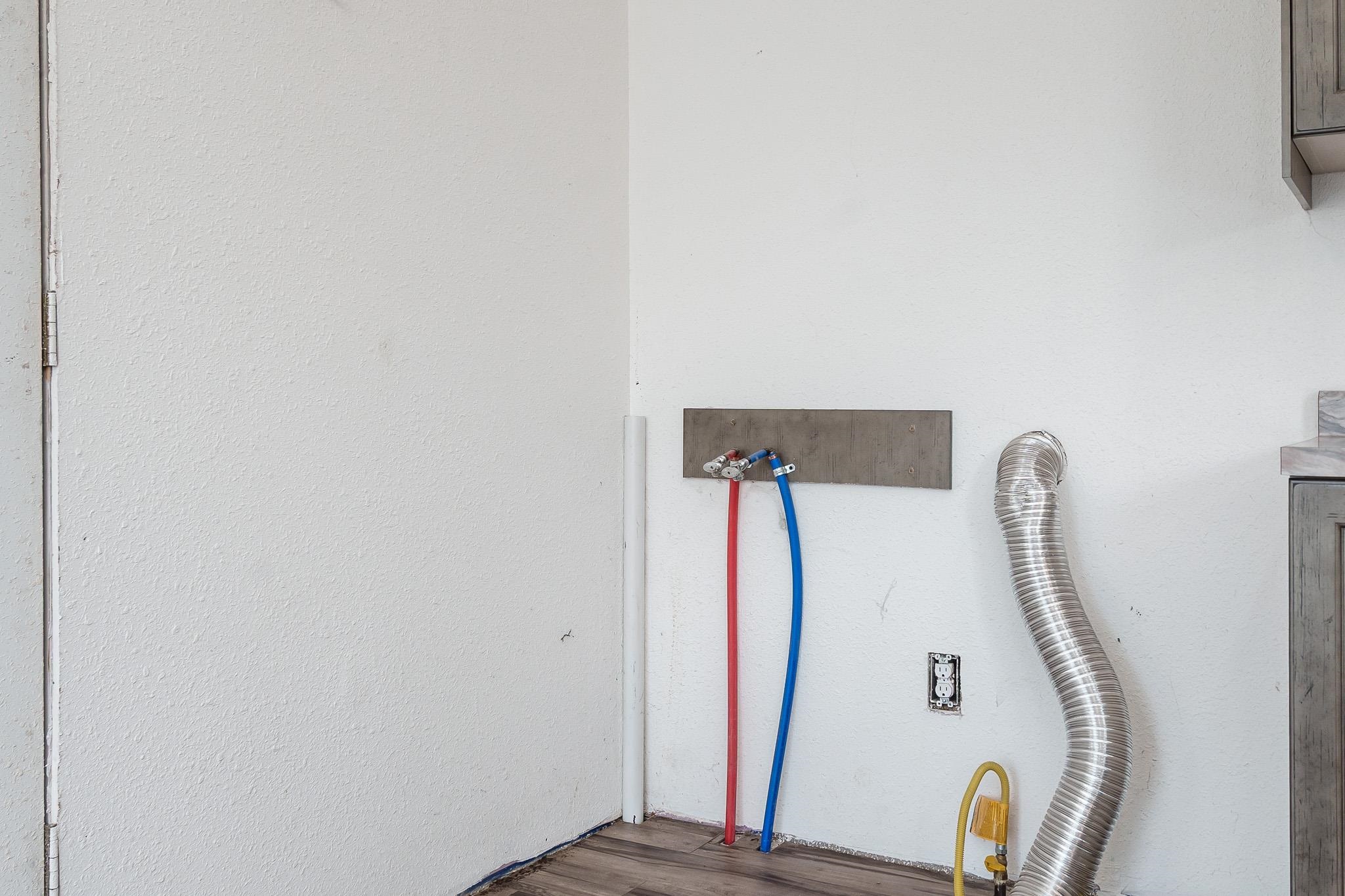 1123 Portland Avenue Beloit, WI 53511 - Photo 9 of 20