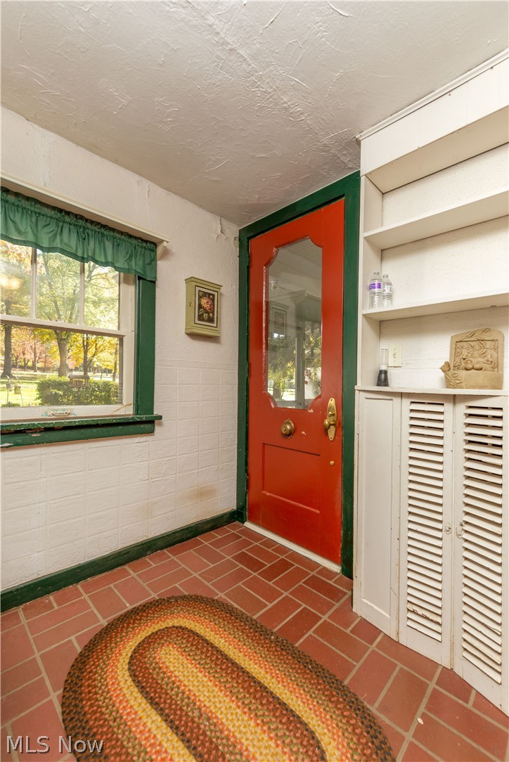 4645 West Bath Road Akron, OH 44333 - Photo 4 of 22 Gallery Image 4