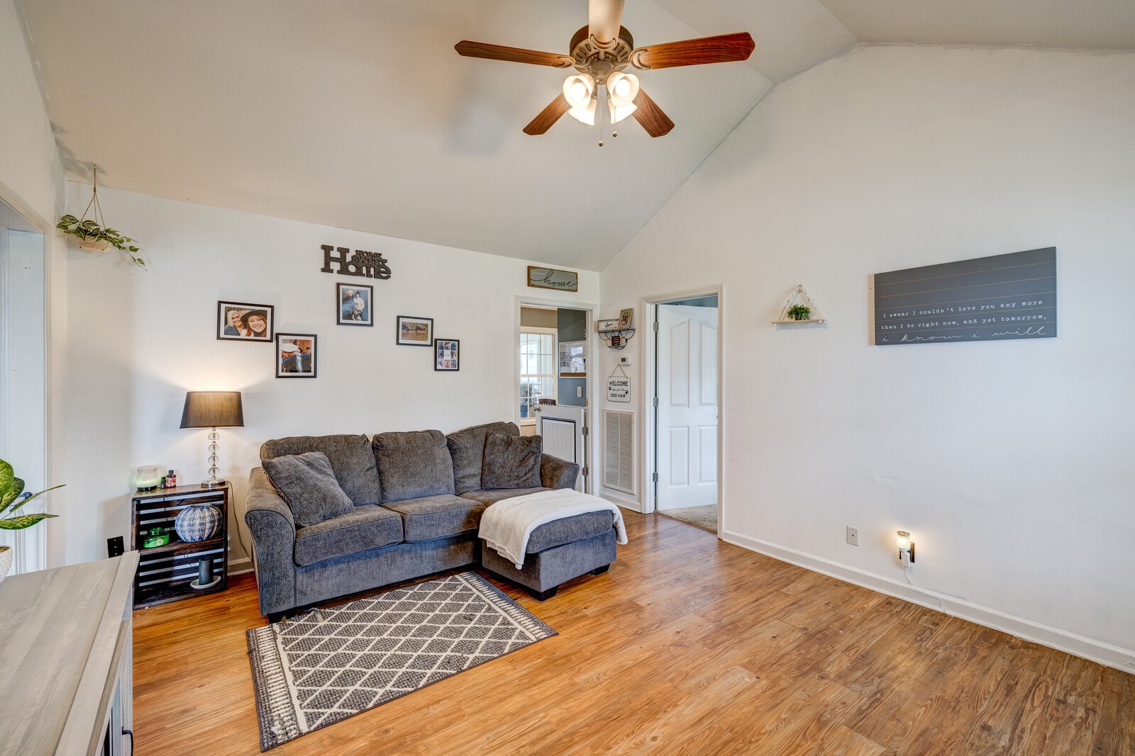 1018 Winesap Road Clarksville, TN 37040 - Photo 3 of 15 Gallery Image 3