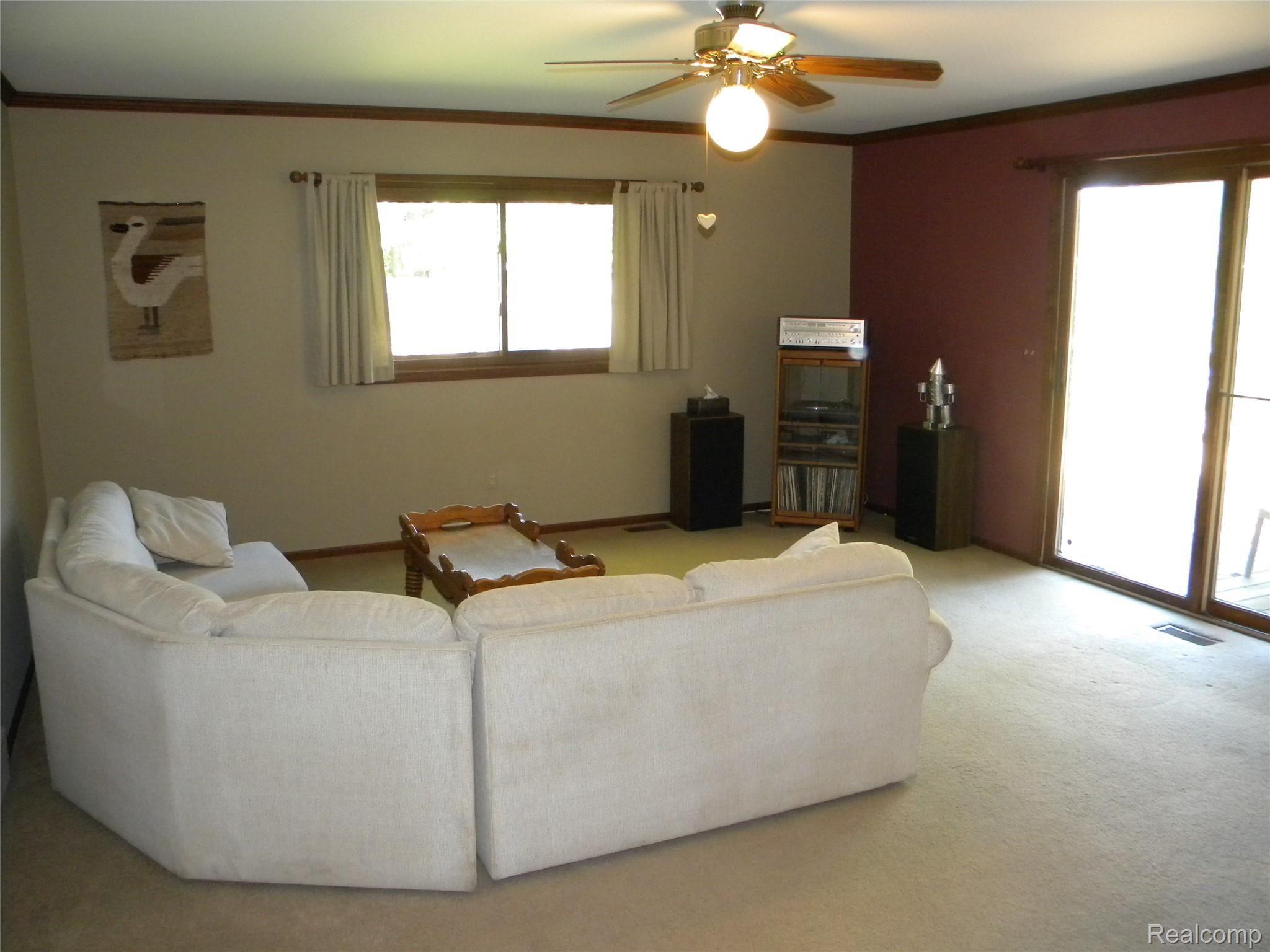 3715 Hazelton Avenue Rochester, MI 48307 - Photo 28 of 52 DSCN5117.JPG