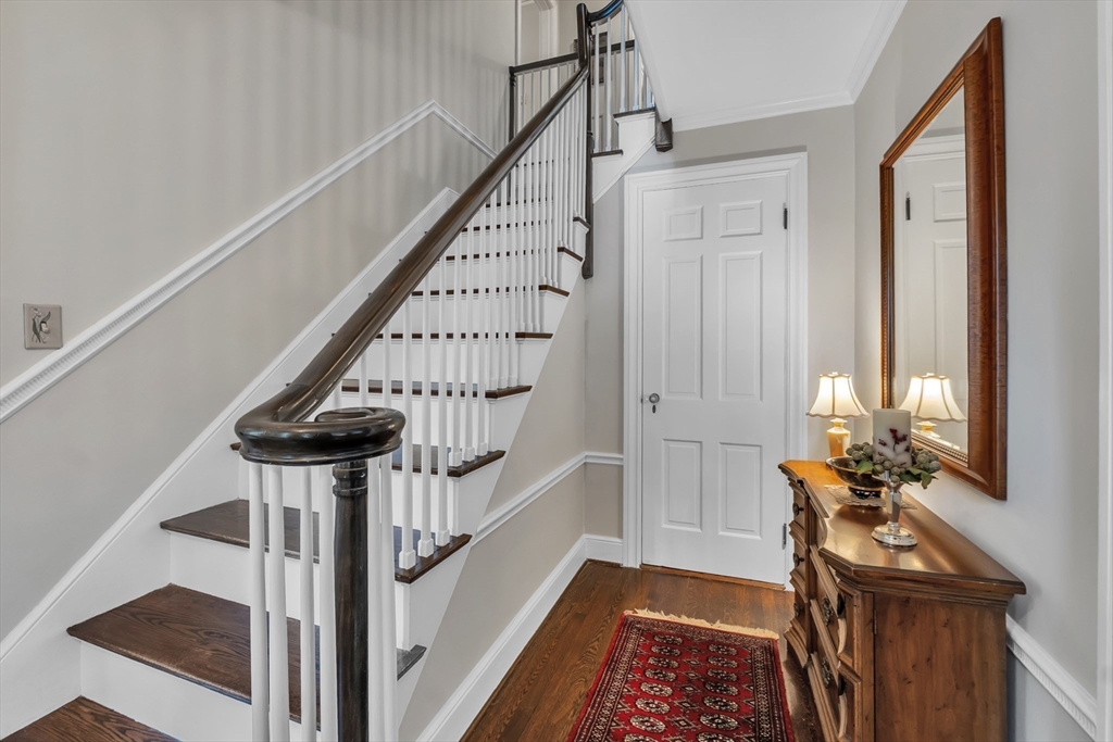 8 Old Colony Road Worcester, MA 01609 - Photo 9 of 42 Gallery Image 9