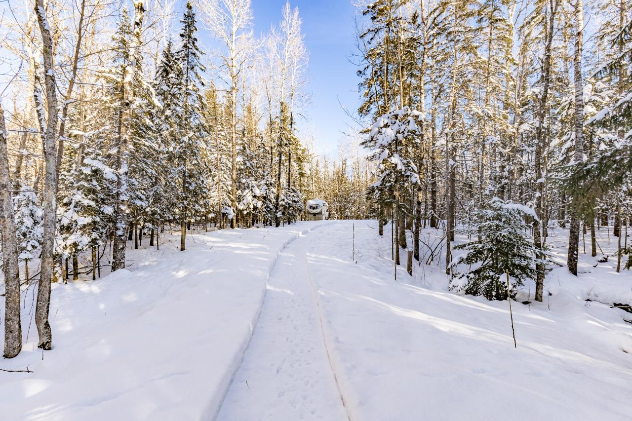 1437 Severson Road Foxboro, WI 54836 - Photo 14 of 48