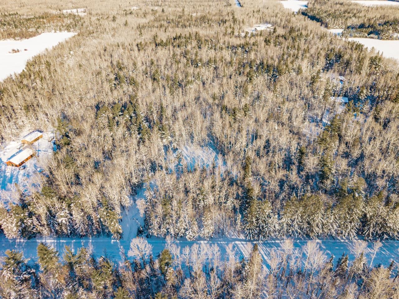 1437 Severson Road Foxboro, WI 54836 - Photo 2 of 48