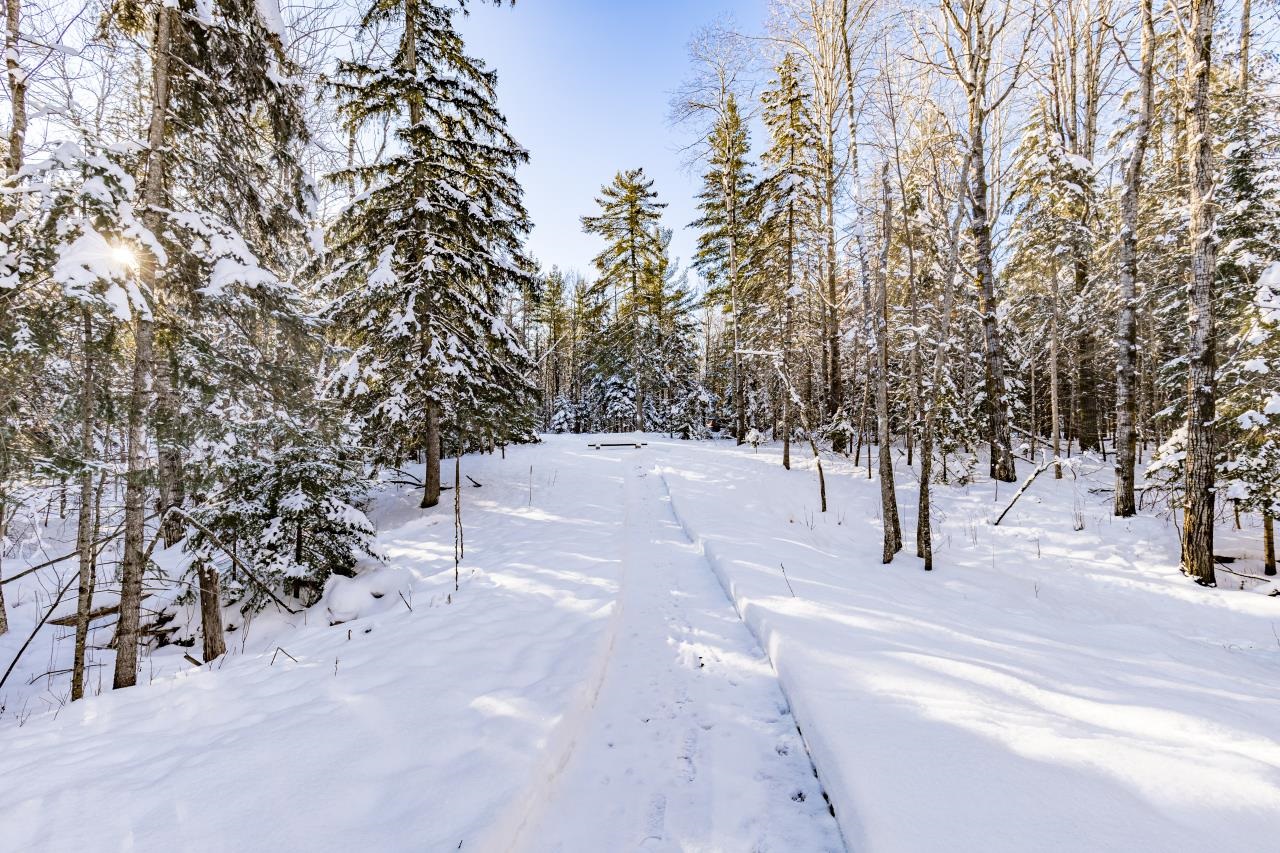 1437 Severson Road Foxboro, WI 54836 - Photo 23 of 48