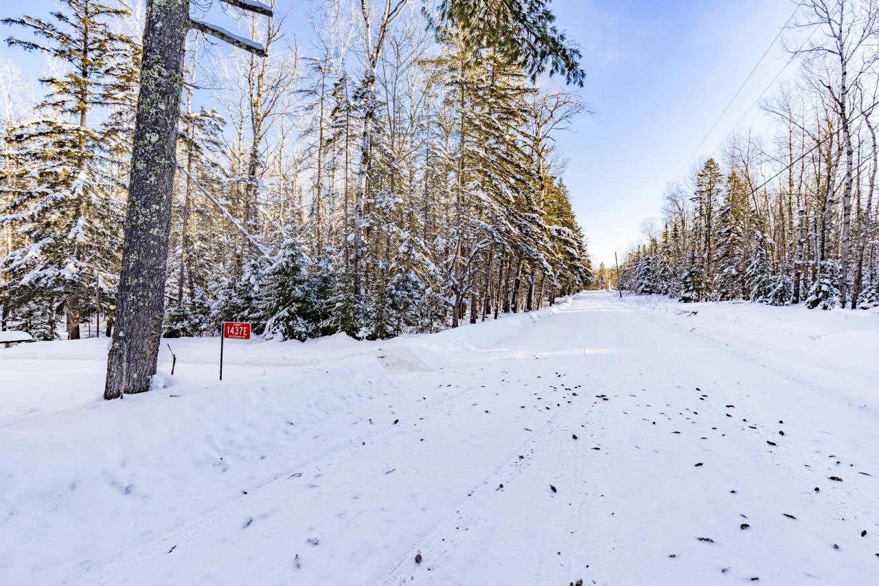 1437 Severson Road Foxboro, WI 54836 - Photo 7 of 48