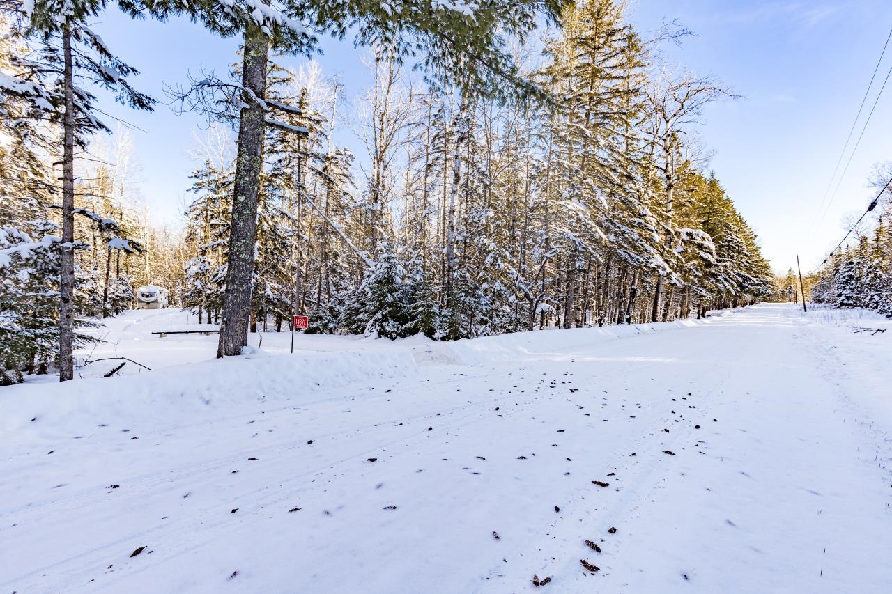 1437 Severson Road Foxboro, WI 54836 - Photo 8 of 48