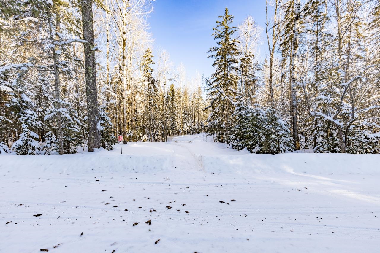 1437 Severson Road Foxboro, WI 54836 - Photo 9 of 48