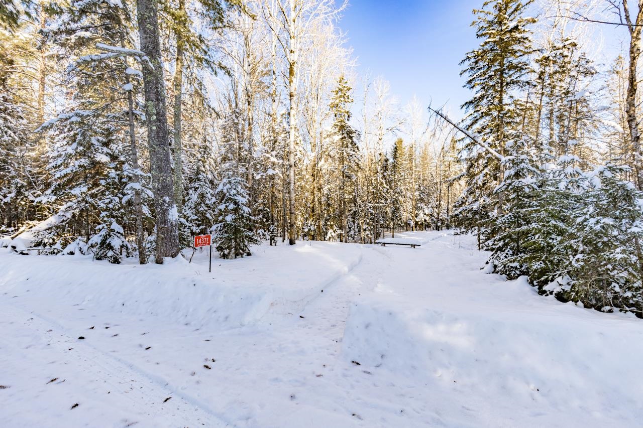 1437 Severson Road Foxboro, WI 54836 - Photo 10 of 48