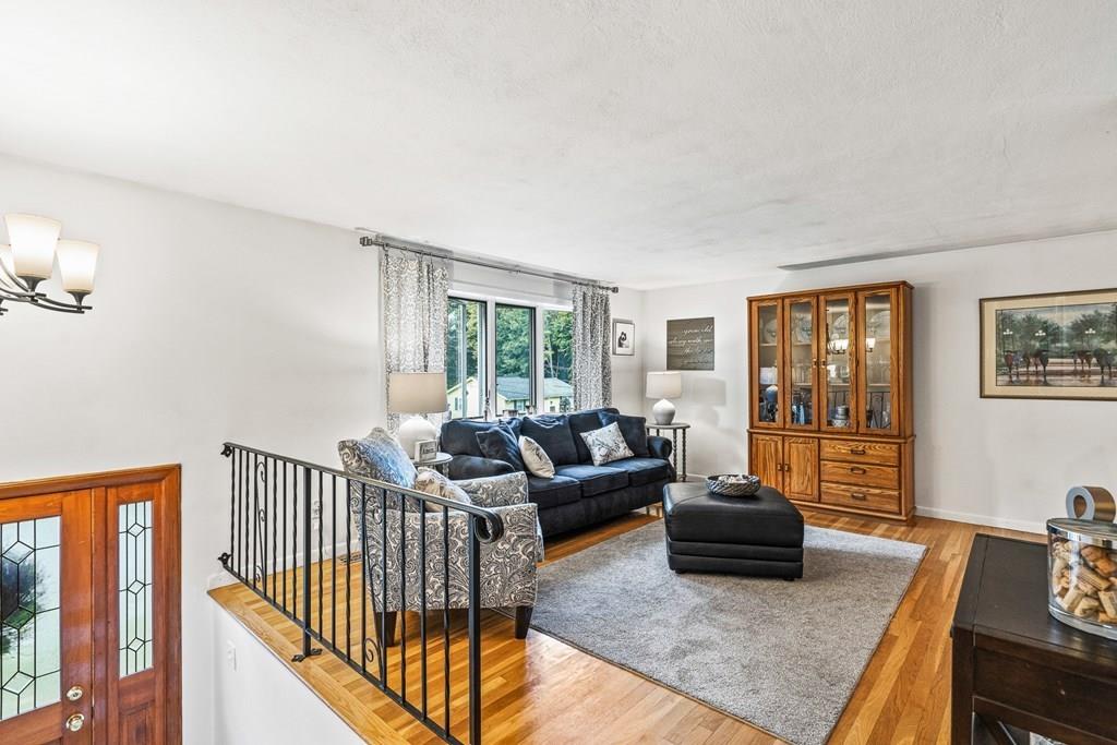 5 Brookbridge Road Peabody, MA 01960 - Photo 7 of 42 Gallery Image 7