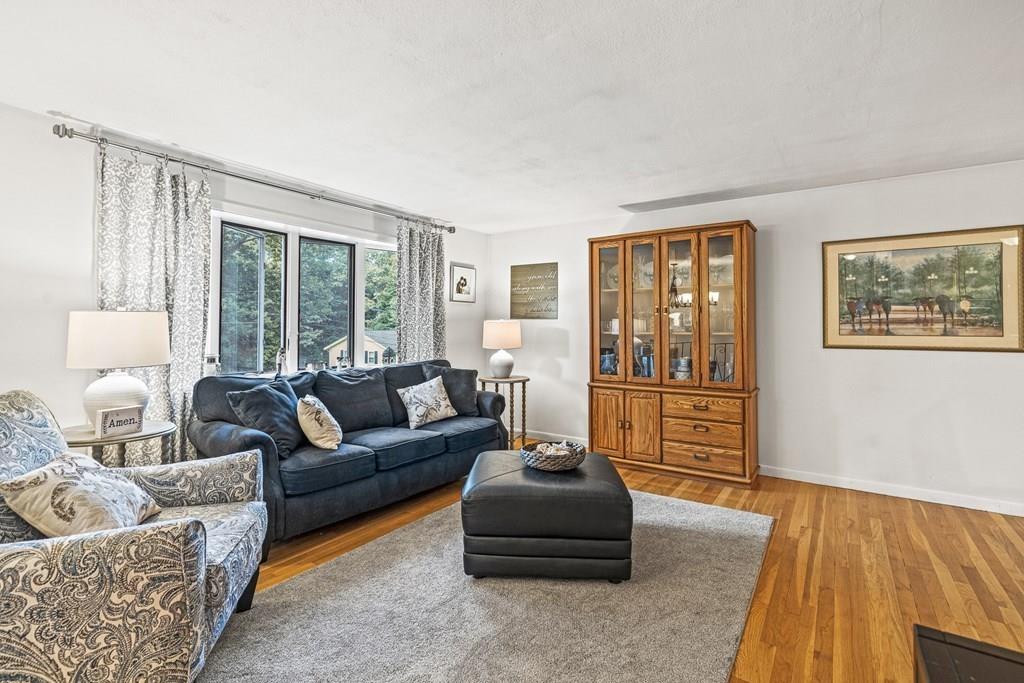 5 Brookbridge Road Peabody, MA 01960 - Photo 9 of 42 Gallery Image 9