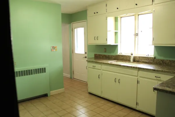 $300,000 | 1717 West Acres Road, Joliet, IL 60435