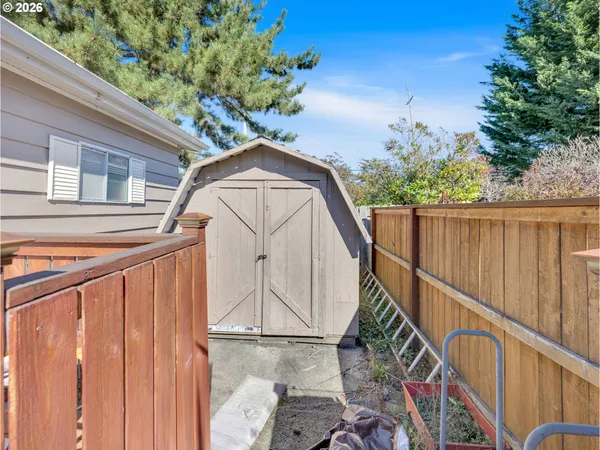 $89,500 | 21100 Northeast Sandy Boulevard, Unit 62, Fairview, OR 97024