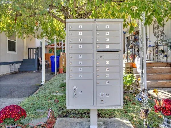 $89,500 | 21100 Northeast Sandy Boulevard, Unit 62, Fairview, OR 97024