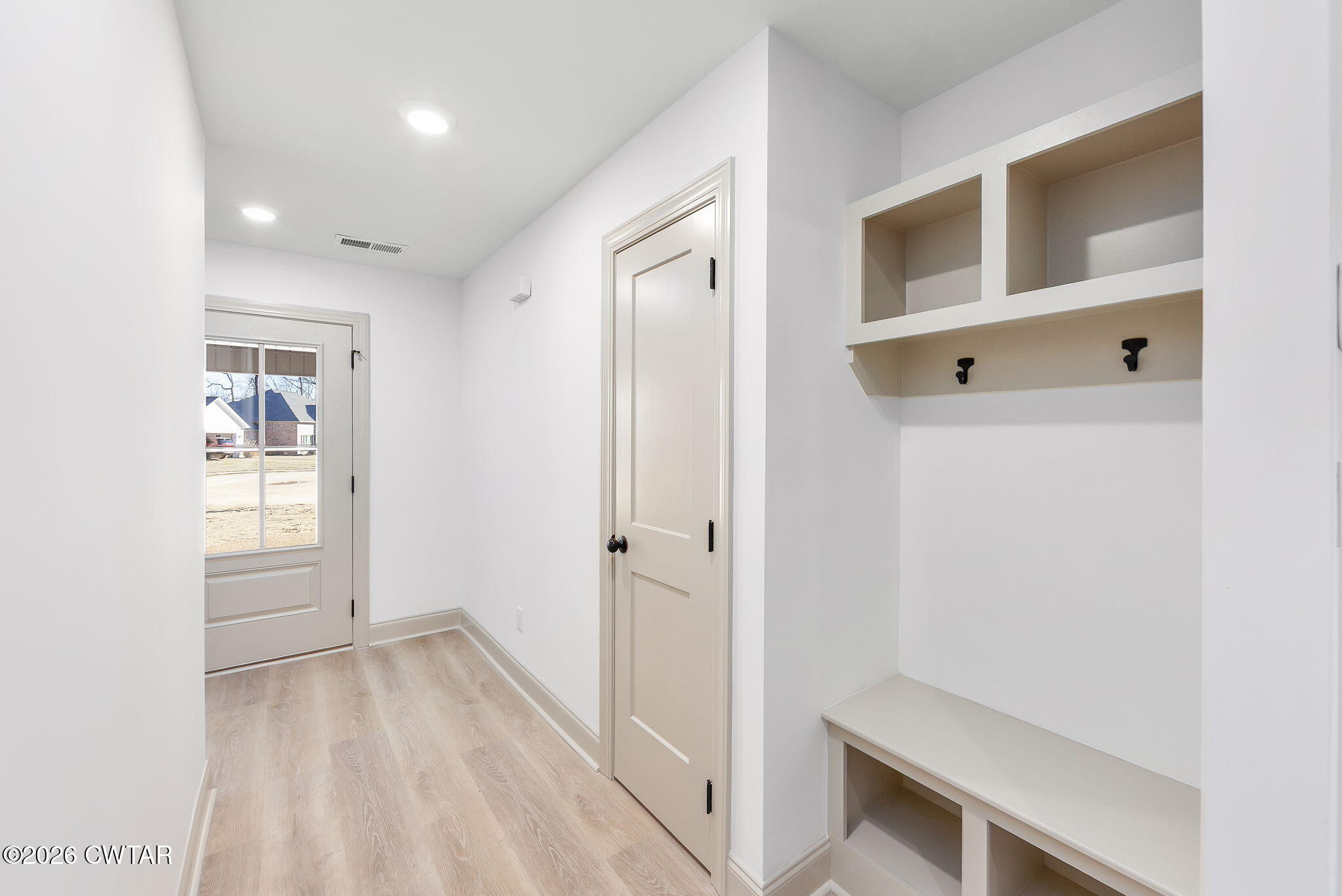77 Grande Pnes Cove Jackson, TN 38305 - Photo 20 of 31 a view of utility room