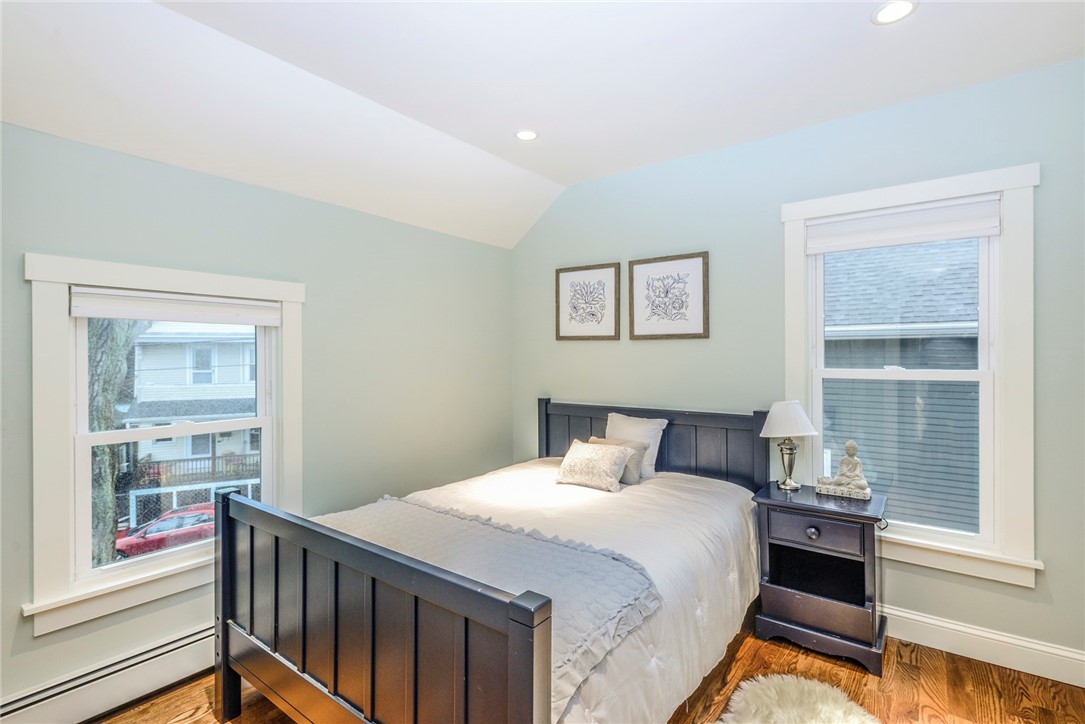 21 Bayview Avenue Newport, RI 02840 - Photo 9 of 12 Bed 3