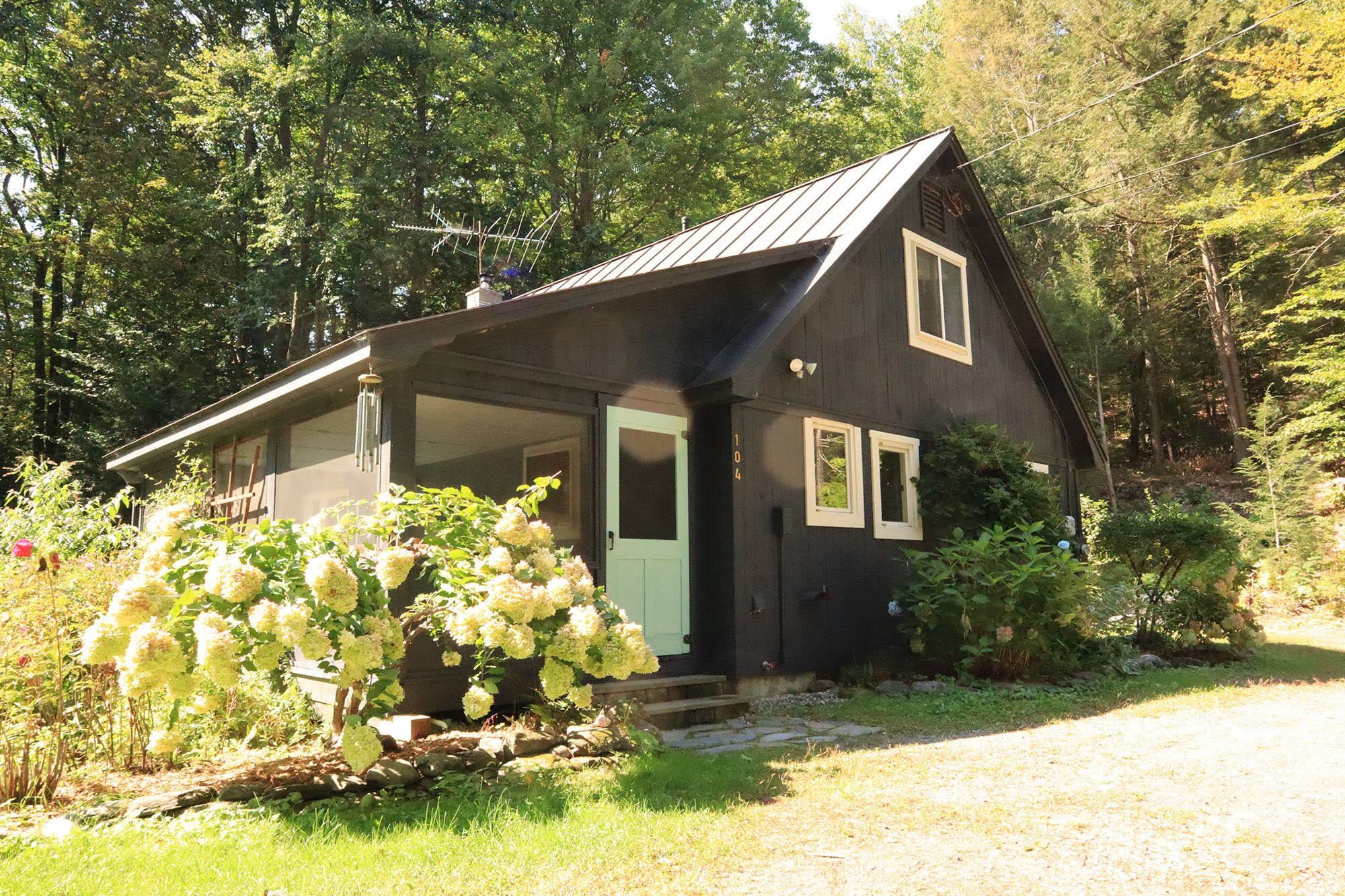 104 Wardon Road Putney, VT 05346 - Photo 2 of 38