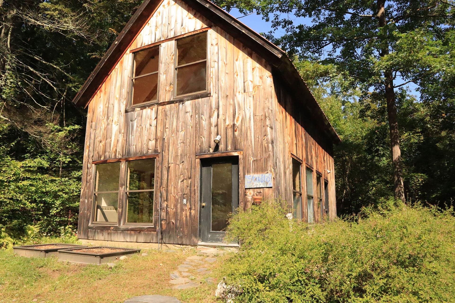104 Wardon Road Putney, VT 05346 - Photo 25 of 38