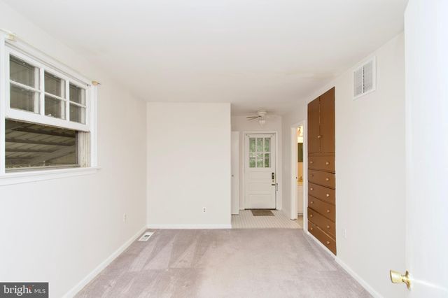 an empty room with closet