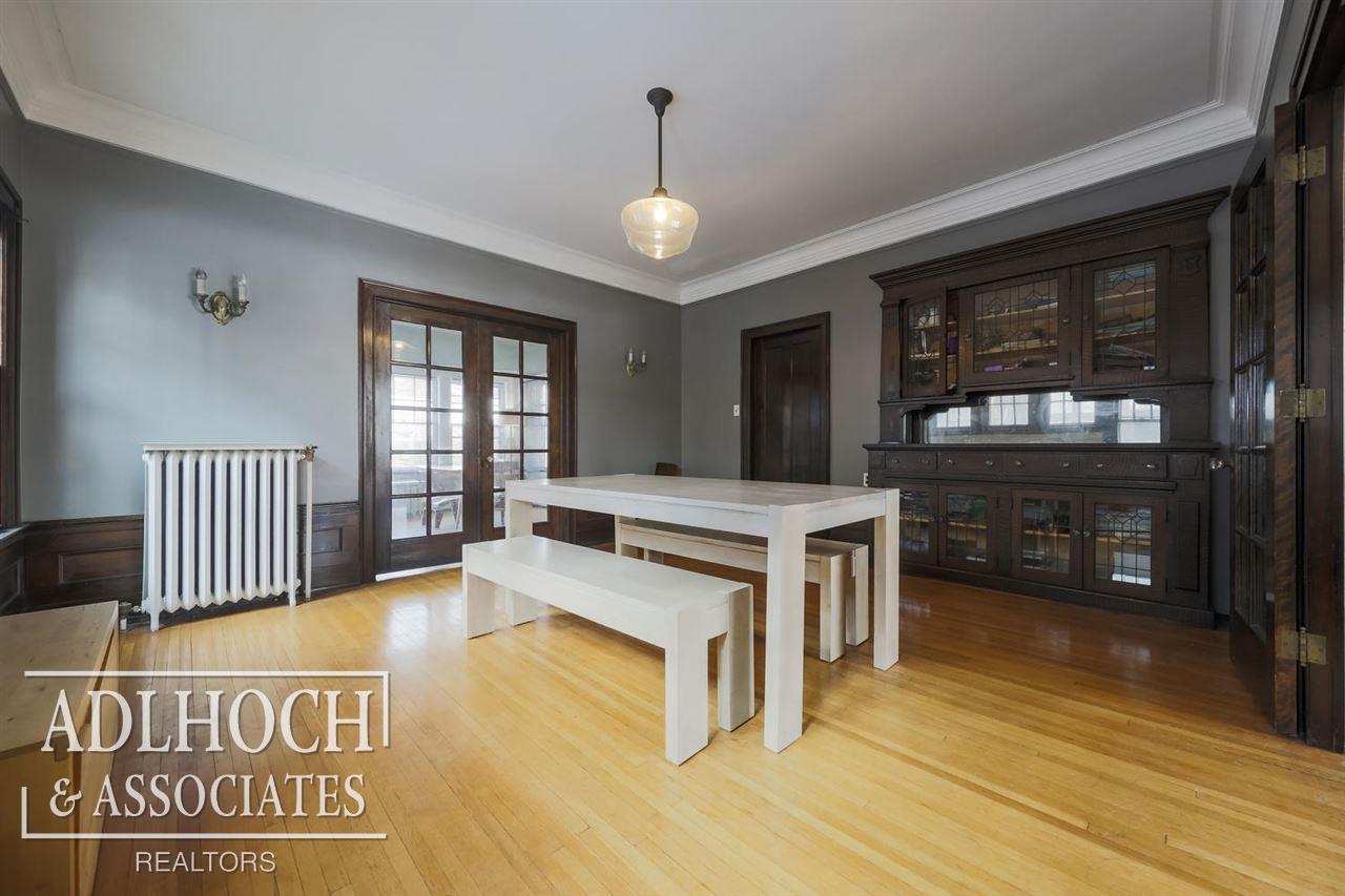 965 Pemberton Road Grosse Pointe, MI 48230 - Photo 8 of 32 31340425-7.JPG