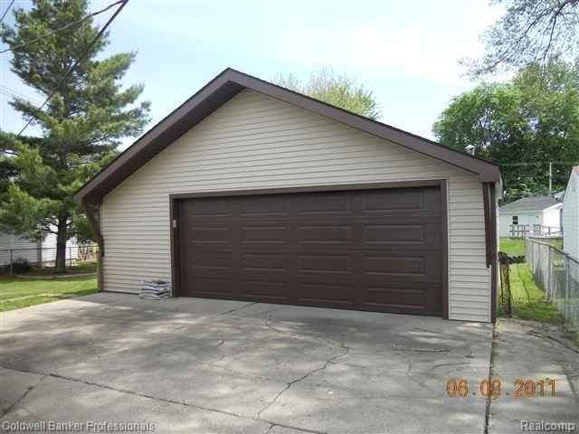 33708 Klein Road Fraser, MI 48026 - Photo 3 of 10 klein2