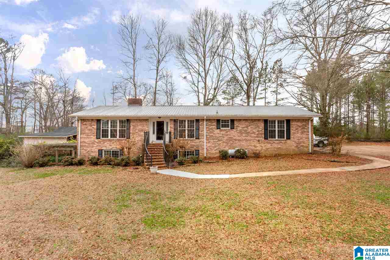 222 20th Street Oneonta, AL 35121 - Photo 1 of 38
