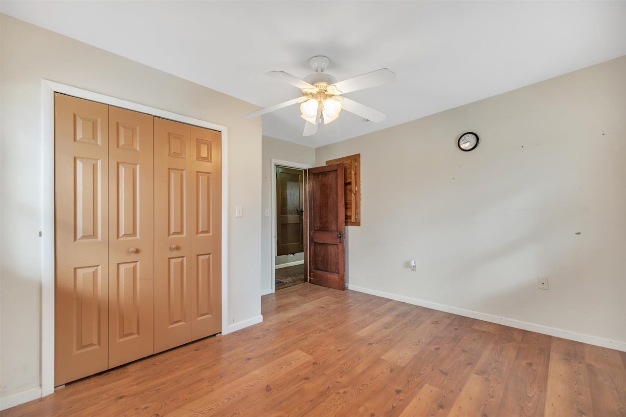 4022 Peters Road Columbiaville, MI 48421 - Photo 17 of 32 50029880-17.JPG