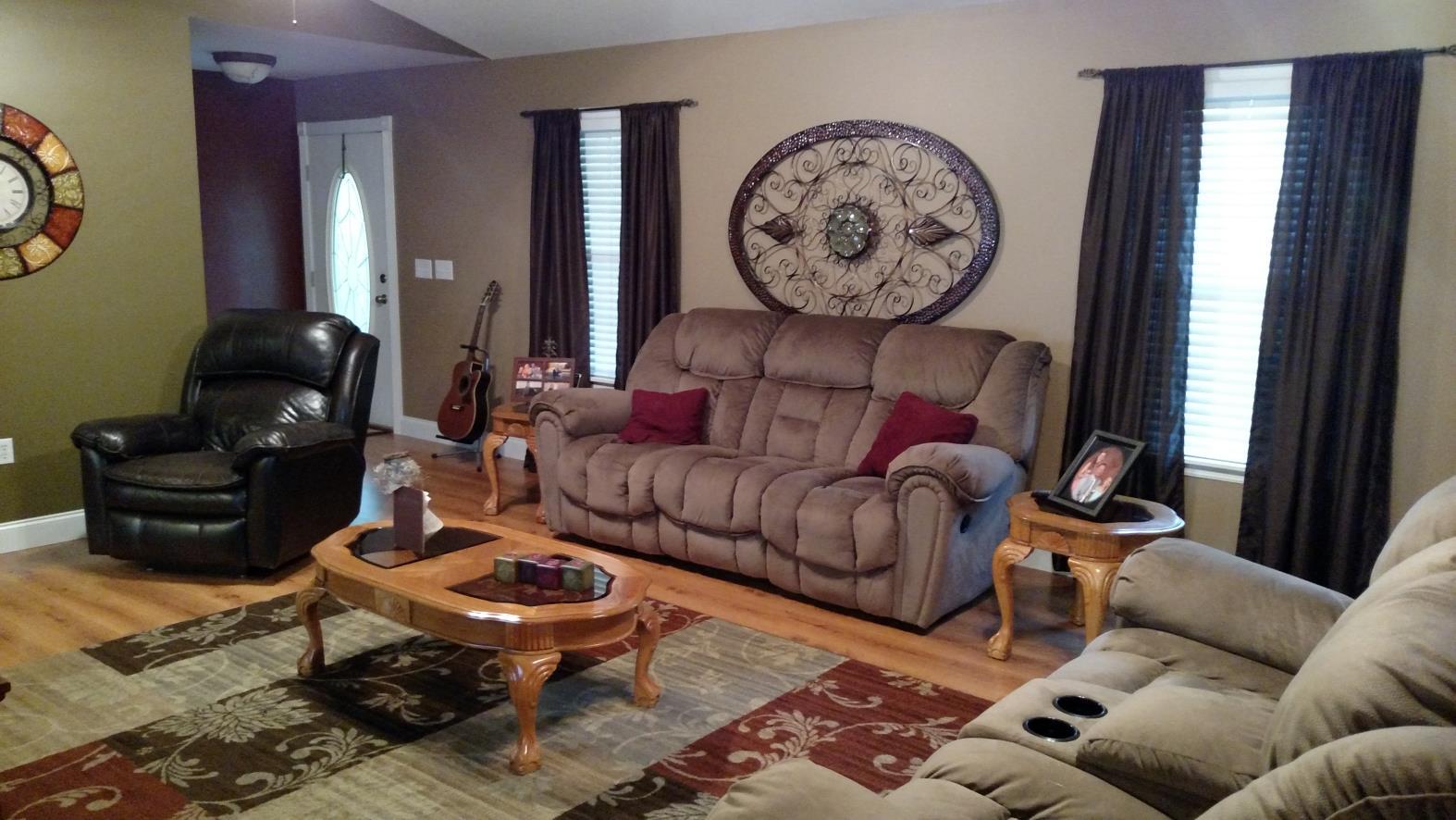 2181 Riverton Road Jamestown, TN 38556 - Photo 2 of 16 2 NICE SIZE LIVING ROOM