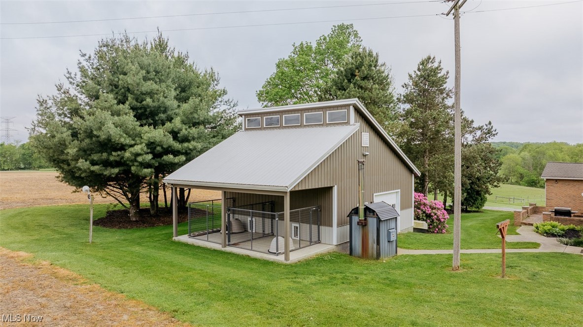 36328 Eagleton Road Lisbon, OH 44432 - Photo 14 of 49 View of kennel