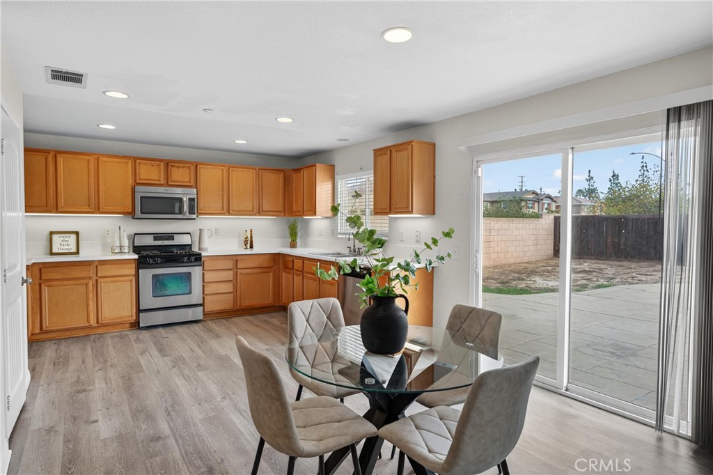 9406 Kentfield Court Riverside, CA 92508 - Photo 18 of 64 Spacious kitchen opens to the backyard