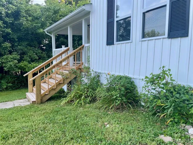 $219,000 | 404 North First Street, Steelville, MO 65565