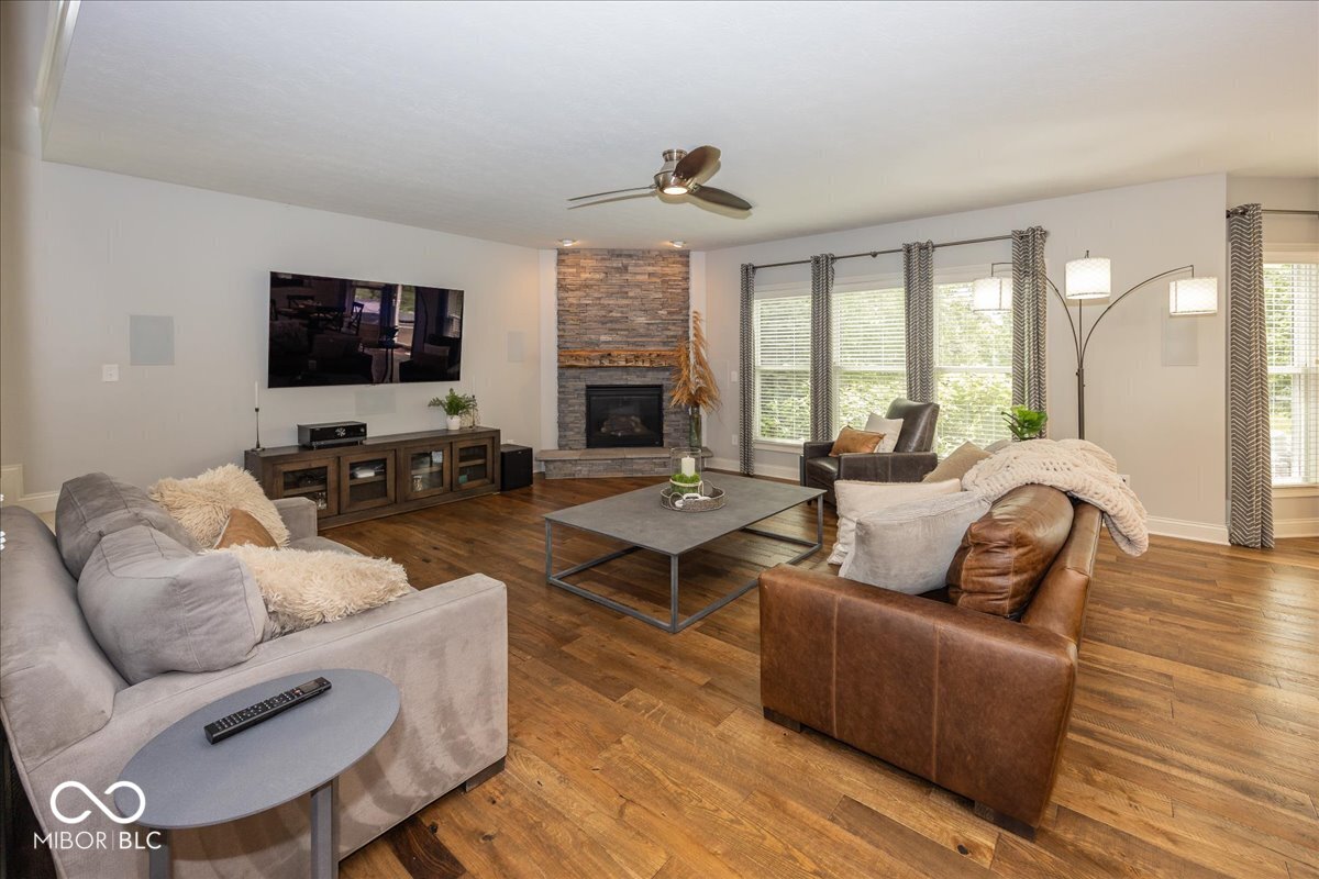 9976 Win Star Way Fishers, IN 46040 - Photo 6 of 51