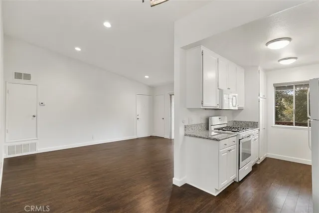 $3,000 | 25781 Marguerite Parkway, Mission Viejo, CA 92692