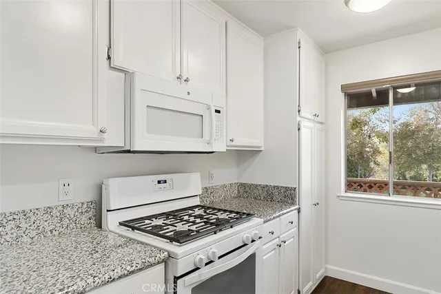 $3,000 | 25781 Marguerite Parkway, Mission Viejo, CA 92692