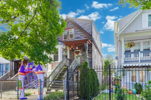 $575,000 | 4322 North Monticello Avenue, Chicago, IL 60618