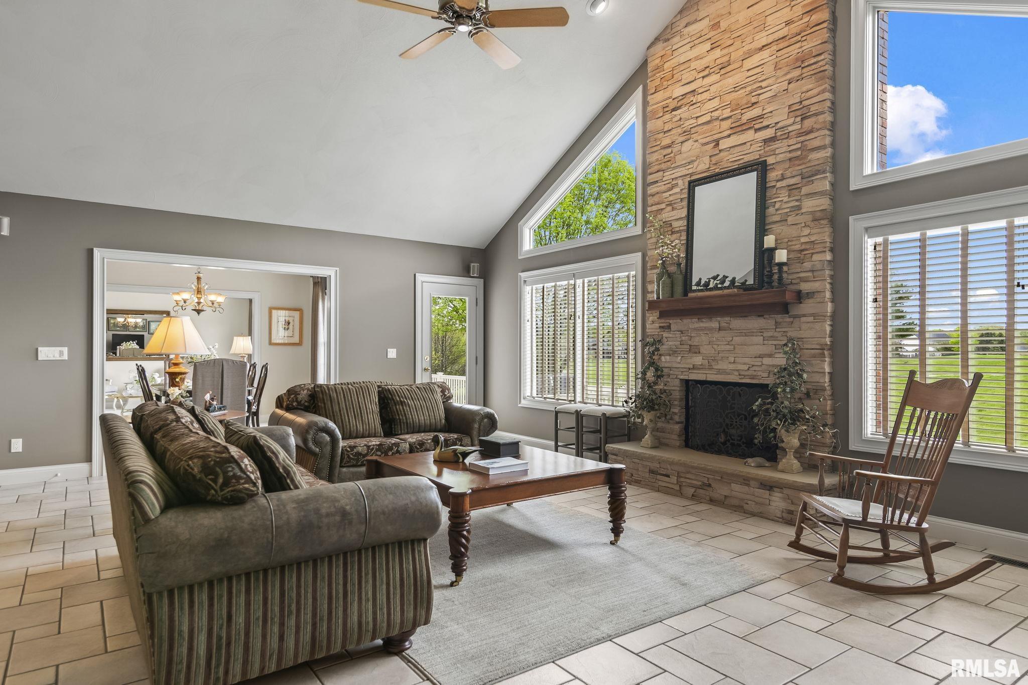 6400 Preston Drive Springfield, IL 62711 - Photo 12 of 61 Gallery Image 12