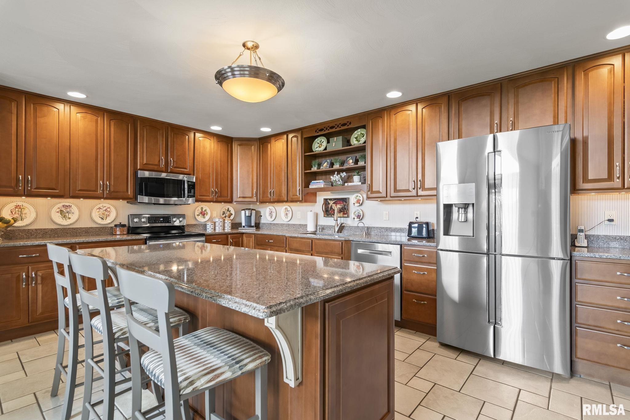 6400 Preston Drive Springfield, IL 62711 - Photo 13 of 61 Gallery Image 13