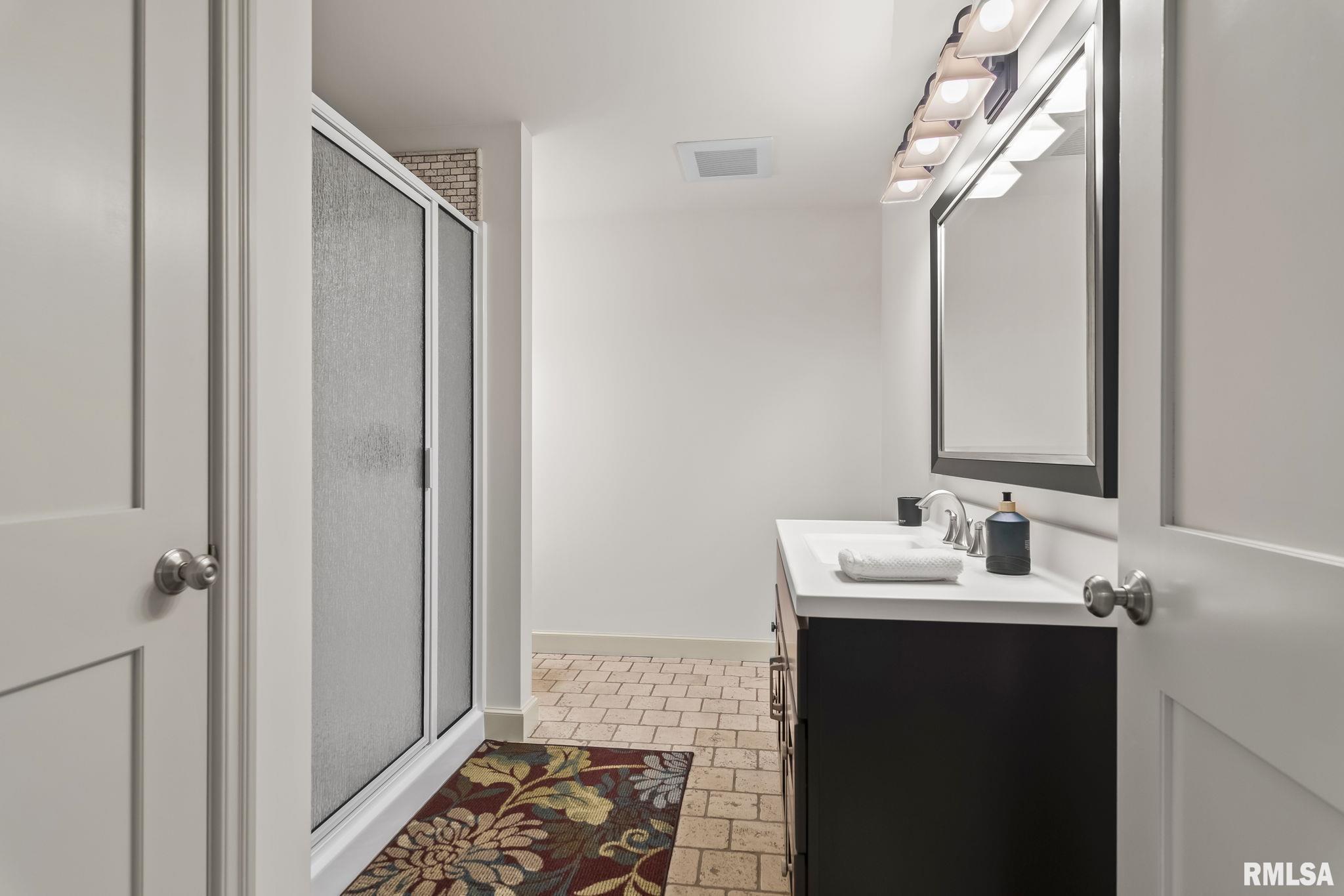6400 Preston Drive Springfield, IL 62711 - Photo 39 of 61 Gallery Image 39