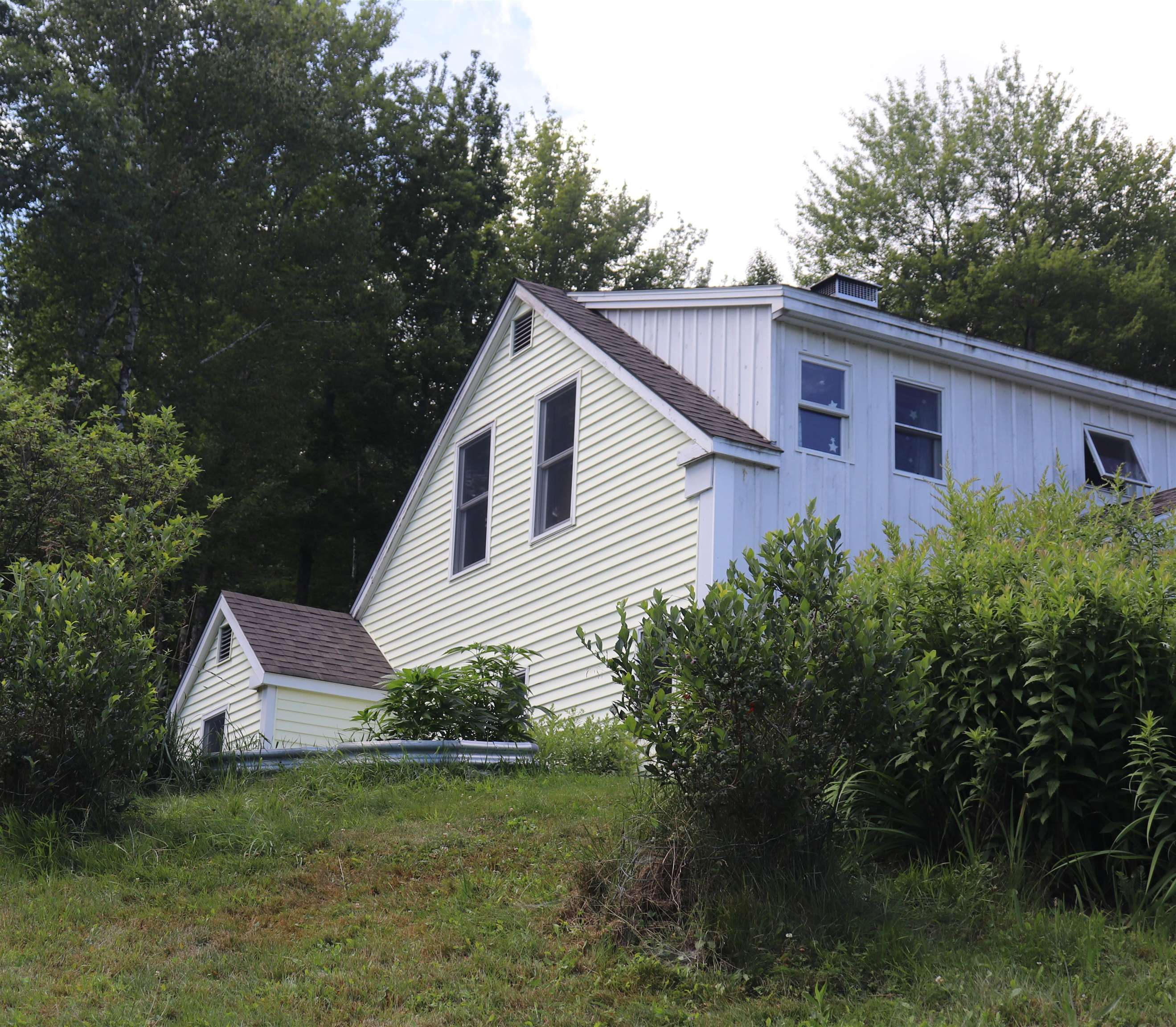 137 Stratton Arlington Road Wardsboro, VT 05360 - Photo 30 of 38