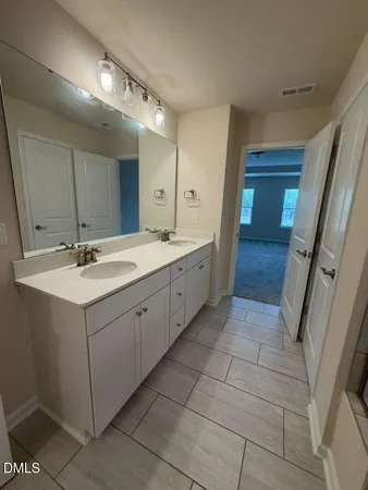 $2,150 | 336 Abbots Ml Drive, Raleigh, NC 27603