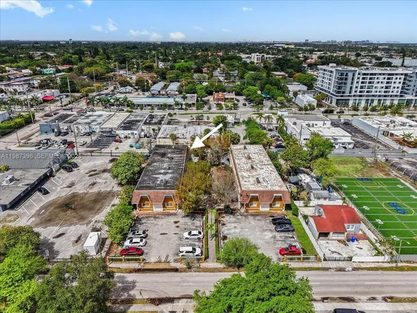 $2,200 | 2323 Van Buren Street, Unit 208, Hollywood, FL 33020