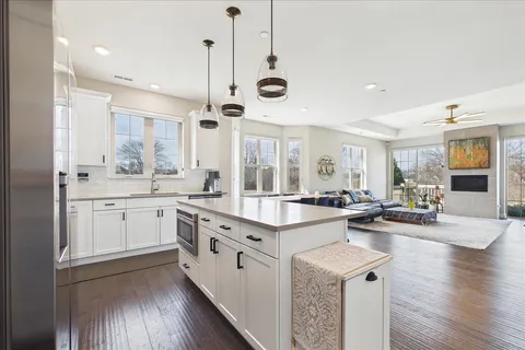 $780,000 | 33 Woodland Trail, Lincolnshire, IL 60069