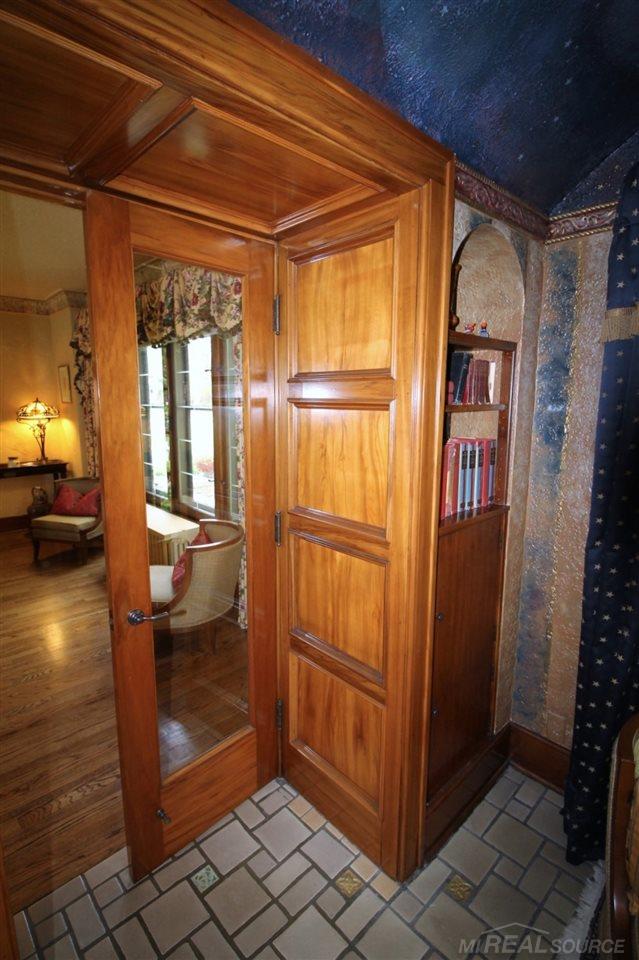 865 Trombley Road Grosse Pointe, MI 48230 - Photo 19 of 99 31348226-18.JPG