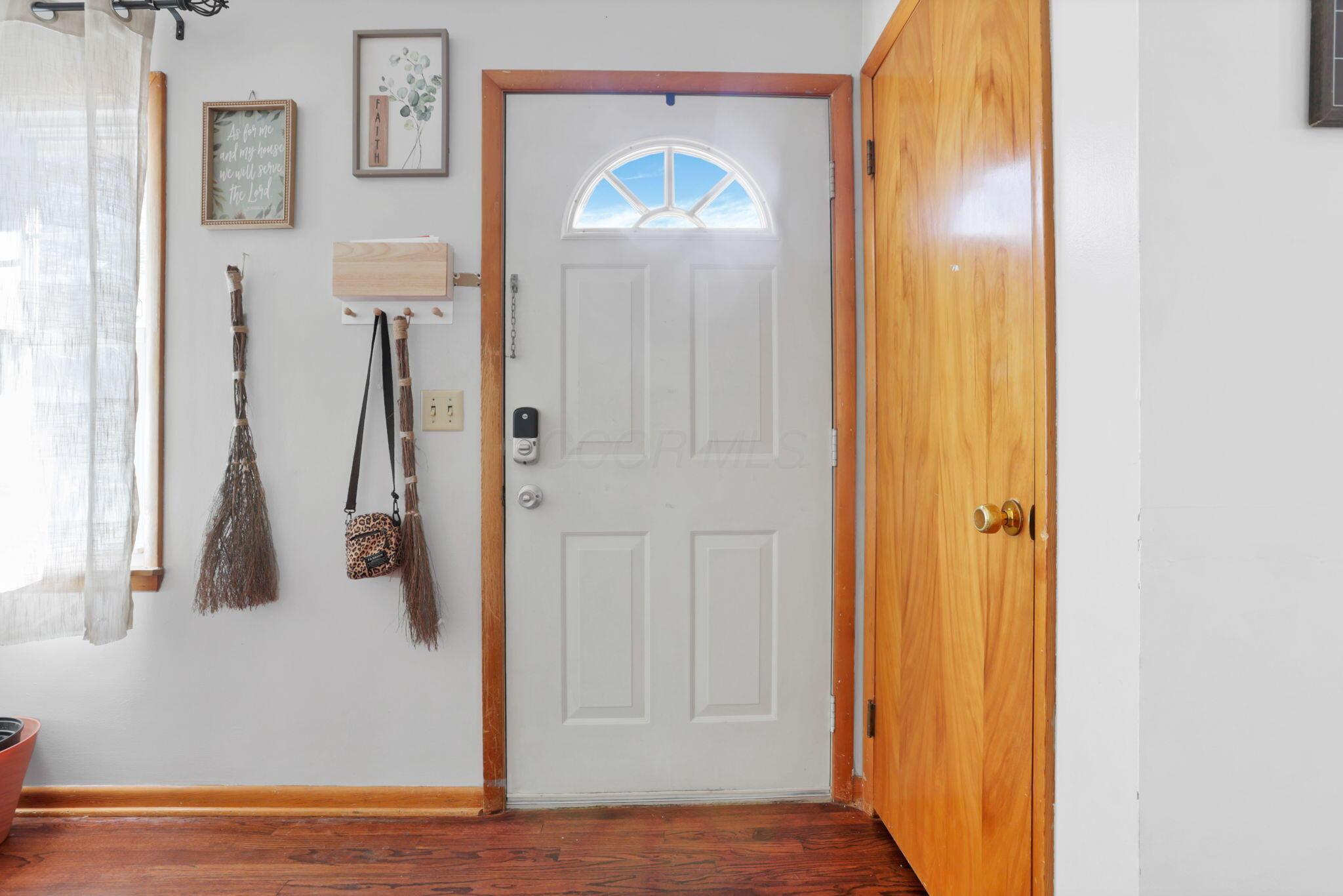 115 Pool Street Lancaster, OH 43130 - Photo 6 of 53 5-web-or-mls-LO5A5834