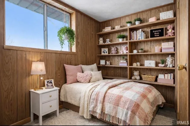 $235,000 | 54719 Eisenhower Drive, Elkhart, IN 46514