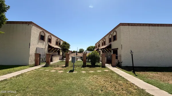 $229,900 | 2221 West Turney Avenue, Unit C, Phoenix, AZ 85015