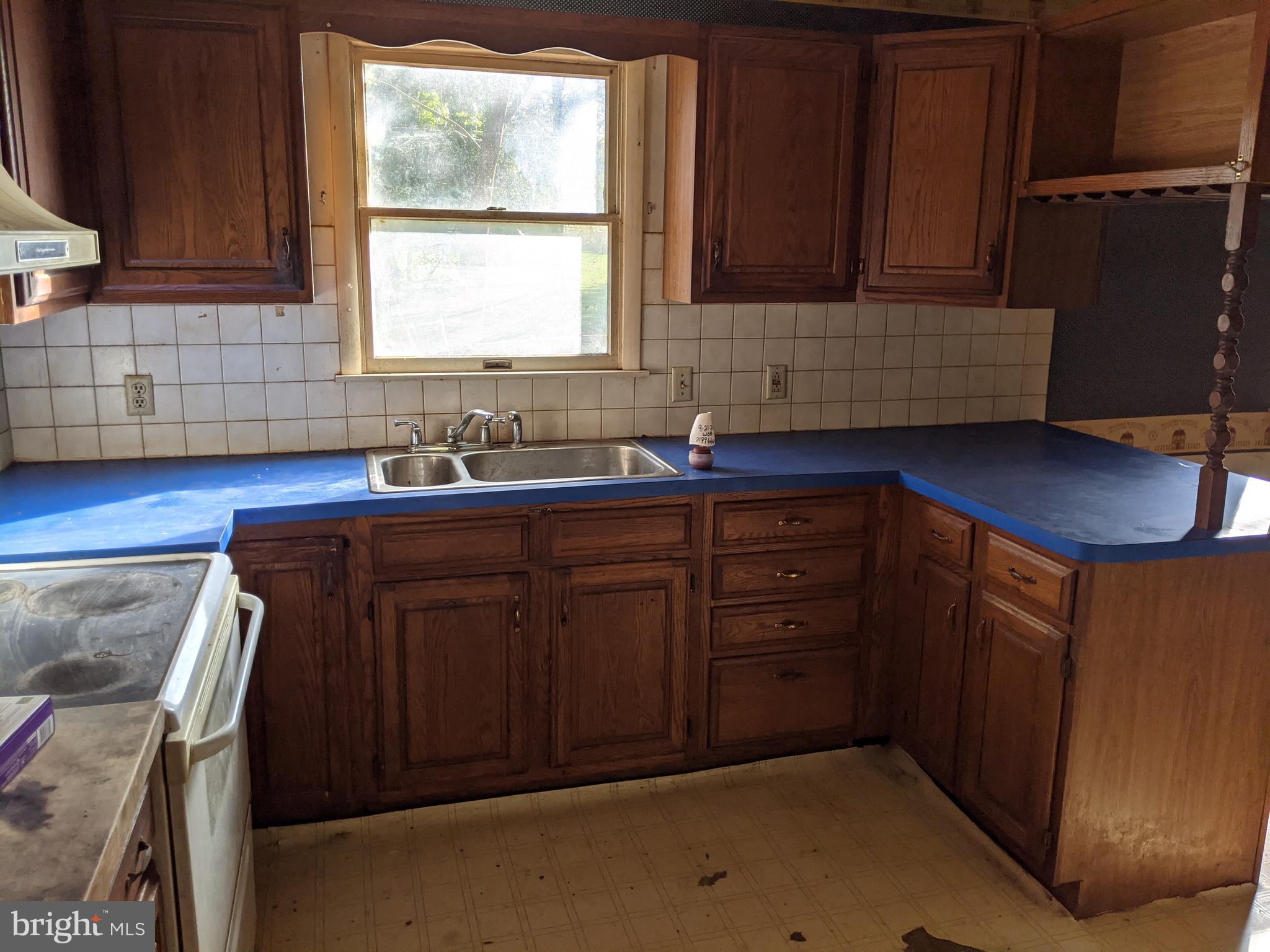 299 Fletchwood Road Elkton, MD 21921 - Photo 8 of 18 KITCHEN