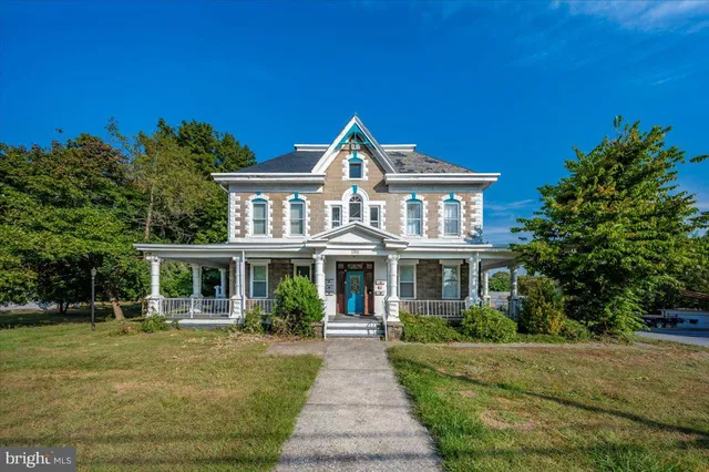 $550,000 | 1301 Virginia Avenue, Hagerstown, MD 21740